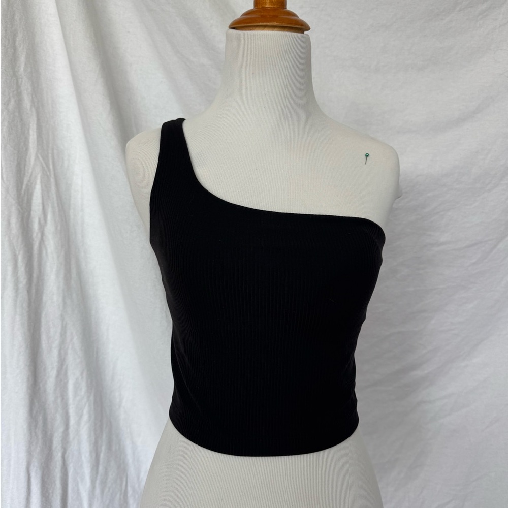 lululemon athletica Black One-Shoulder Crop Top